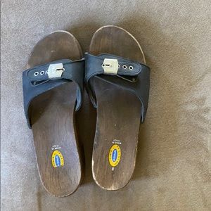 Vintage Dr. Scholl’s Wooden platform sandals